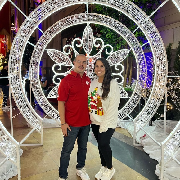 Meet your Posher, Christina - Picture 2 of 6